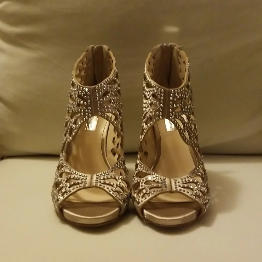 INC SHOES - Picture 3 of 5